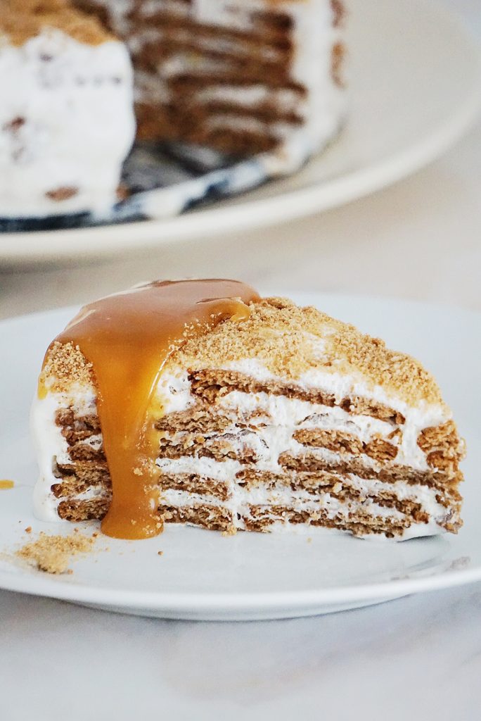 Bolo de Bolacha com Caramelo Salgado